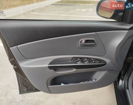 Черный Киа Рио, объемом двигателя 1.5 л и пробегом 155 тыс. км за 5650 $, фото 16 на Automoto.ua