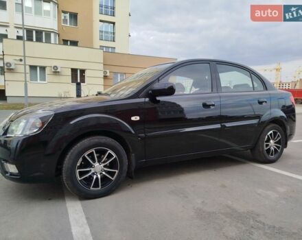 Черный Киа Рио, объемом двигателя 1.5 л и пробегом 155 тыс. км за 5650 $, фото 2 на Automoto.ua