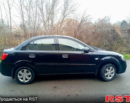 Черный Киа Рио, объемом двигателя 1.4 л и пробегом 186 тыс. км за 4800 $, фото 6 на Automoto.ua