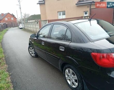 Черный Киа Рио, объемом двигателя 1.4 л и пробегом 186 тыс. км за 4800 $, фото 6 на Automoto.ua