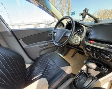 Черный Киа Рио, объемом двигателя 1.4 л и пробегом 290 тыс. км за 4500 $, фото 6 на Automoto.ua