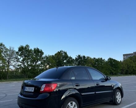 Черный Киа Рио, объемом двигателя 1.4 л и пробегом 140 тыс. км за 5500 $, фото 1 на Automoto.ua