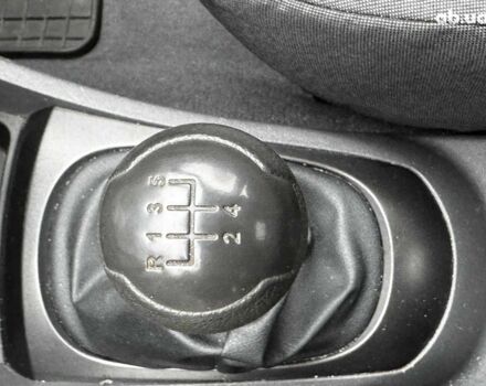 Чорний Кіа Ріо, об'ємом двигуна 1.4 л та пробігом 151 тис. км за 6490 $, фото 33 на Automoto.ua