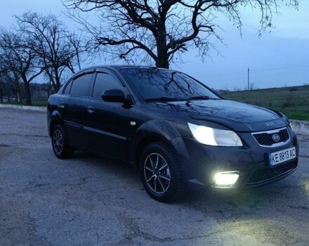 Чорний Кіа Ріо, об'ємом двигуна 1.4 л та пробігом 280 тис. км за 5300 $, фото 1 на Automoto.ua