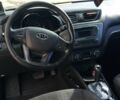 Чорний Кіа Ріо, об'ємом двигуна 1.6 л та пробігом 150 тис. км за 8000 $, фото 5 на Automoto.ua