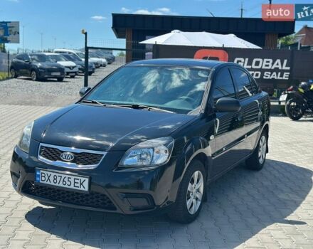 Чорний Кіа Ріо, об'ємом двигуна 1.4 л та пробігом 50 тис. км за 4899 $, фото 1 на Automoto.ua