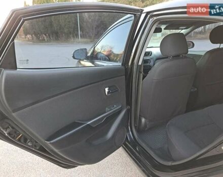 Черный Киа Рио, объемом двигателя 1.59 л и пробегом 231 тыс. км за 7600 $, фото 16 на Automoto.ua