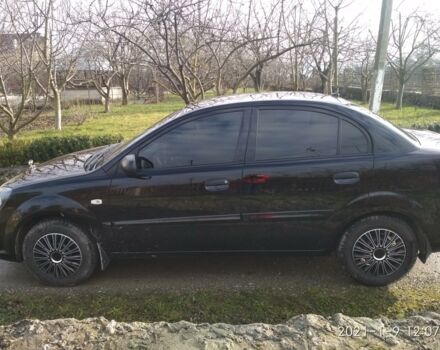 Черный Киа Рио, объемом двигателя 1.4 л и пробегом 25 тыс. км за 7000 $, фото 3 на Automoto.ua