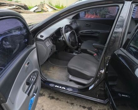 Чорний Кіа Ріо, об'ємом двигуна 1.4 л та пробігом 137 тис. км за 6300 $, фото 7 на Automoto.ua