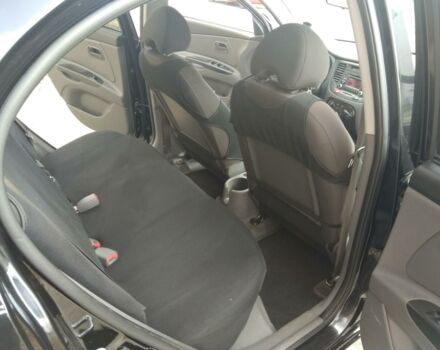 Черный Киа Рио, объемом двигателя 1.4 л и пробегом 220 тыс. км за 6500 $, фото 2 на Automoto.ua