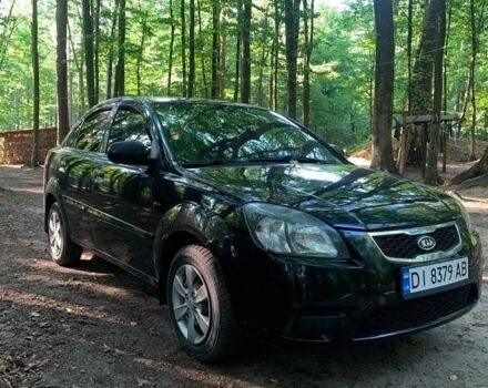 Чорний Кіа Ріо, об'ємом двигуна 1.4 л та пробігом 275 тис. км за 4000 $, фото 6 на Automoto.ua