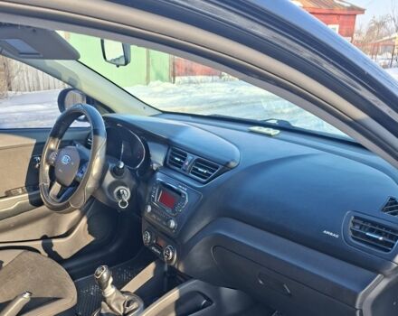 Черный Киа Рио, объемом двигателя 1.6 л и пробегом 231 тыс. км за 7400 $, фото 20 на Automoto.ua