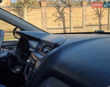 Чорний Кіа Ріо, об'ємом двигуна 1.4 л та пробігом 180 тис. км за 6450 $, фото 2 на Automoto.ua