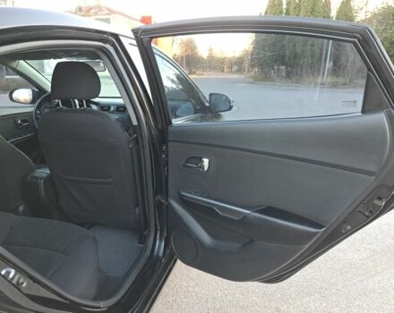 Черный Киа Рио, объемом двигателя 1.6 л и пробегом 231 тыс. км за 7600 $, фото 19 на Automoto.ua