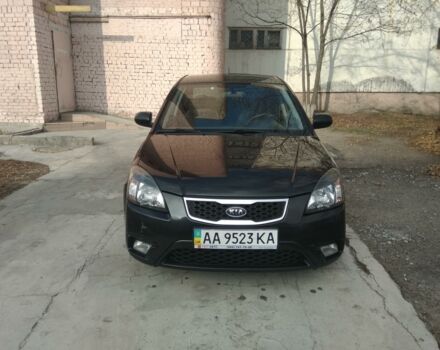 Черный Киа Рио, объемом двигателя 1.4 л и пробегом 220 тыс. км за 6500 $, фото 11 на Automoto.ua