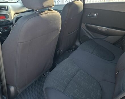 Черный Киа Рио, объемом двигателя 1.6 л и пробегом 231 тыс. км за 7400 $, фото 14 на Automoto.ua