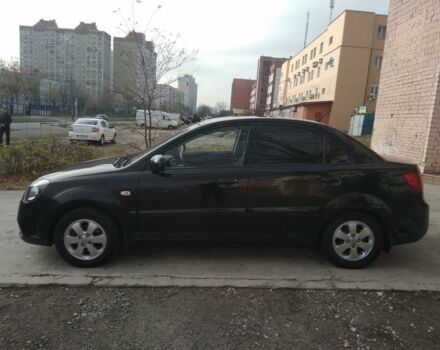 Черный Киа Рио, объемом двигателя 1.4 л и пробегом 220 тыс. км за 6500 $, фото 8 на Automoto.ua