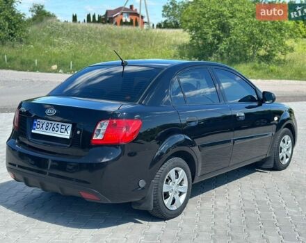 Чорний Кіа Ріо, об'ємом двигуна 1.4 л та пробігом 50 тис. км за 4899 $, фото 4 на Automoto.ua