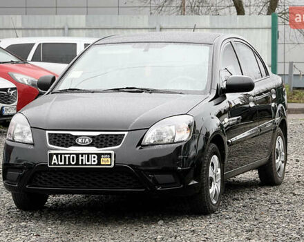 Черный Киа Рио, объемом двигателя 1.4 л и пробегом 100 тыс. км за 5000 $, фото 4 на Automoto.ua