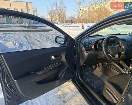 Черный Киа Рио, объемом двигателя 1.59 л и пробегом 231 тыс. км за 7100 $, фото 11 на Automoto.ua