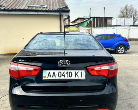 Чорний Кіа Ріо, об'ємом двигуна 1.6 л та пробігом 249 тис. км за 7200 $, фото 2 на Automoto.ua