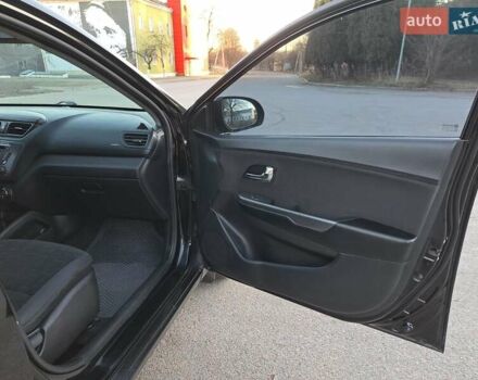 Черный Киа Рио, объемом двигателя 1.59 л и пробегом 231 тыс. км за 7600 $, фото 21 на Automoto.ua
