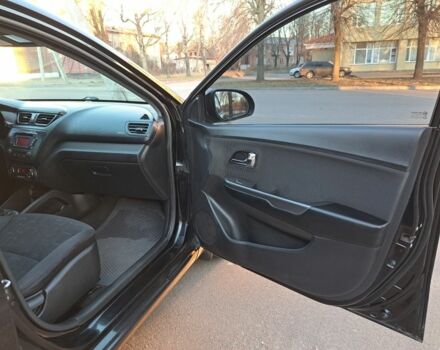 Черный Киа Рио, объемом двигателя 1.6 л и пробегом 231 тыс. км за 7800 $, фото 18 на Automoto.ua