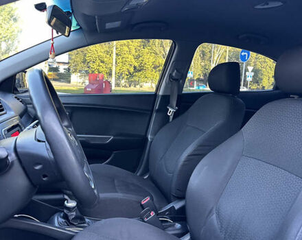 Чорний Кіа Ріо, об'ємом двигуна 1.4 л та пробігом 183 тис. км за 6200 $, фото 9 на Automoto.ua