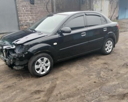 Черный Киа Рио, объемом двигателя 1.4 л и пробегом 150 тыс. км за 2550 $, фото 4 на Automoto.ua