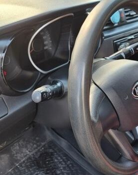 Черный Киа Рио, объемом двигателя 1.4 л и пробегом 362 тыс. км за 5500 $, фото 13 на Automoto.ua