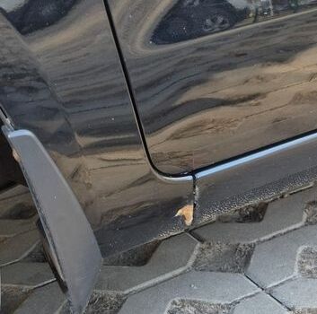 Черный Киа Рио, объемом двигателя 1.4 л и пробегом 362 тыс. км за 5500 $, фото 4 на Automoto.ua