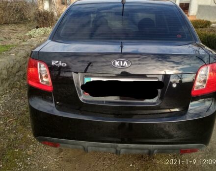 Черный Киа Рио, объемом двигателя 1.4 л и пробегом 25 тыс. км за 7000 $, фото 4 на Automoto.ua