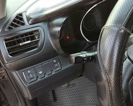 Черный Киа Рио, объемом двигателя 1.59 л и пробегом 231 тыс. км за 7600 $, фото 14 на Automoto.ua