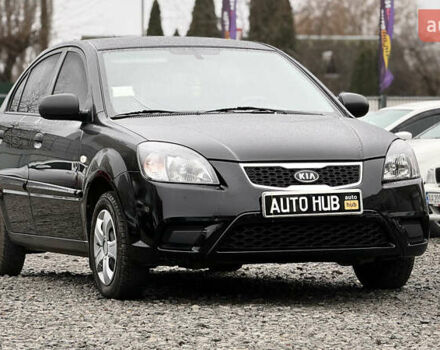 Черный Киа Рио, объемом двигателя 1.4 л и пробегом 100 тыс. км за 5000 $, фото 1 на Automoto.ua