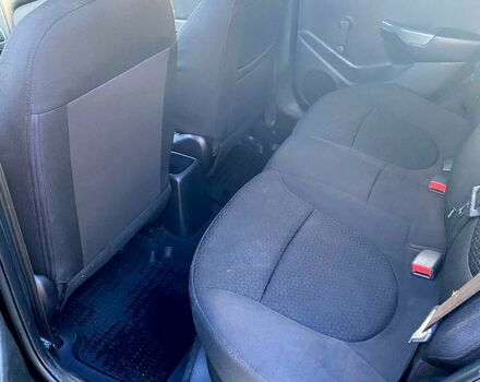 Чорний Кіа Ріо, об'ємом двигуна 1.4 л та пробігом 1350 тис. км за 7100 $, фото 4 на Automoto.ua