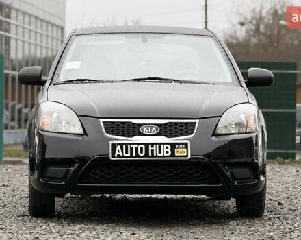 Черный Киа Рио, объемом двигателя 1.4 л и пробегом 100 тыс. км за 5000 $, фото 3 на Automoto.ua