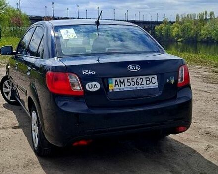 Черный Киа Рио, объемом двигателя 1.4 л и пробегом 183 тыс. км за 5100 $, фото 7 на Automoto.ua