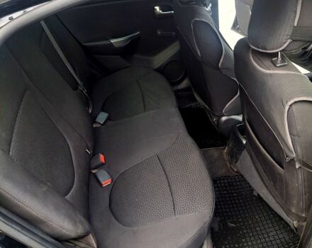 Черный Киа Рио, объемом двигателя 1.4 л и пробегом 197 тыс. км за 7000 $, фото 10 на Automoto.ua