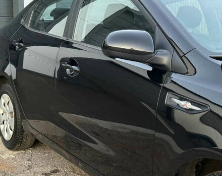 Чорний Кіа Ріо, об'ємом двигуна 1.4 л та пробігом 136 тис. км за 6900 $, фото 4 на Automoto.ua