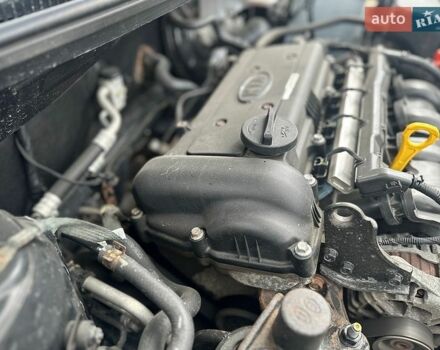 Черный Киа Рио, объемом двигателя 1.4 л и пробегом 108 тыс. км за 7950 $, фото 26 на Automoto.ua