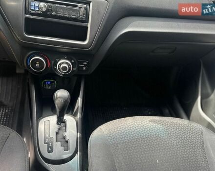 Черный Киа Рио, объемом двигателя 1.4 л и пробегом 108 тыс. км за 7950 $, фото 15 на Automoto.ua