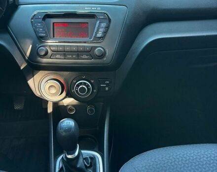 Чорний Кіа Ріо, об'ємом двигуна 1.4 л та пробігом 165 тис. км за 6900 $, фото 24 на Automoto.ua