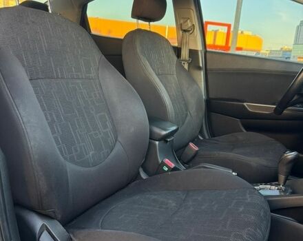 Черный Киа Рио, объемом двигателя 1.6 л и пробегом 181 тыс. км за 7950 $, фото 8 на Automoto.ua