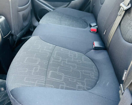 Черный Киа Рио, объемом двигателя 1.59 л и пробегом 93 тыс. км за 9350 $, фото 22 на Automoto.ua