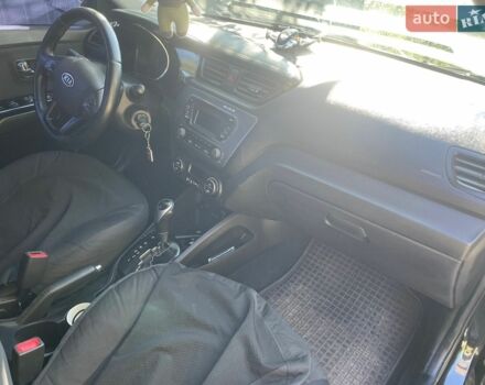 Чорний Кіа Ріо, об'ємом двигуна 1.59 л та пробігом 274 тис. км за 7500 $, фото 7 на Automoto.ua