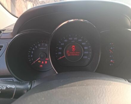 Черный Киа Рио, объемом двигателя 1.6 л и пробегом 180 тыс. км за 8200 $, фото 10 на Automoto.ua