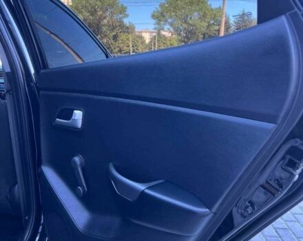 Чорний Кіа Ріо, об'ємом двигуна 1.4 л та пробігом 102 тис. км за 7394 $, фото 10 на Automoto.ua