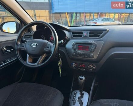 Черный Киа Рио, объемом двигателя 1.6 л и пробегом 181 тыс. км за 7950 $, фото 11 на Automoto.ua