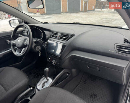 Черный Киа Рио, объемом двигателя 1.4 л и пробегом 155 тыс. км за 7500 $, фото 27 на Automoto.ua