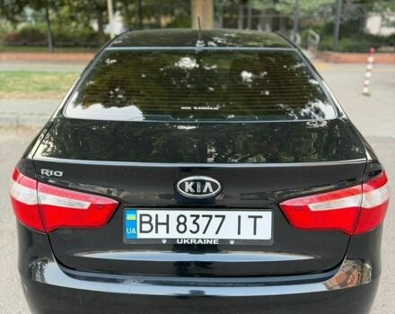 Чорний Кіа Ріо, об'ємом двигуна 1.6 л та пробігом 104 тис. км за 8500 $, фото 3 на Automoto.ua